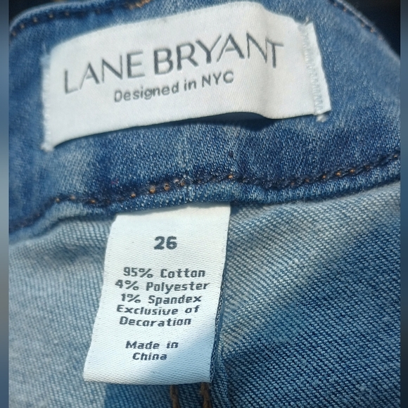 Lane Bryant Shorts, Mid-Rise Essential Stretch Girlfriend Embellished Shorts - Picture 2 of 5